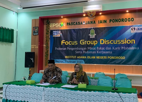 Focus Group Discussion Pedoman Pengembangan Karir Mahasiswa CDC IAIN PONOROGO